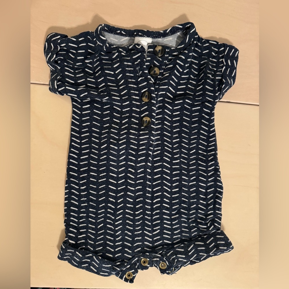 Lou Lou & Co newborn romper